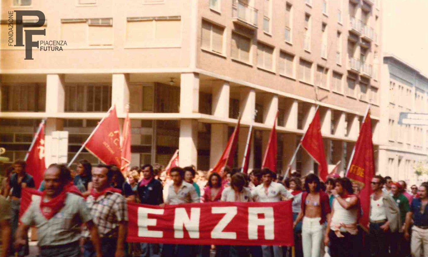 Manifestazione_anni70.jpg